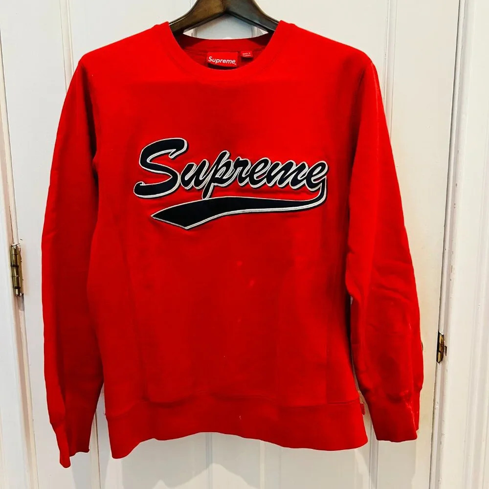 Authentic Supreme Men's Red Sweatshirt Size Medium